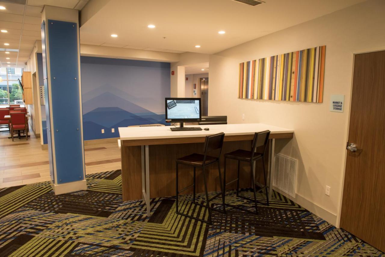 Holiday Inn Express & Suites Dayton North - Vandalia By Ihg Ngoại thất bức ảnh