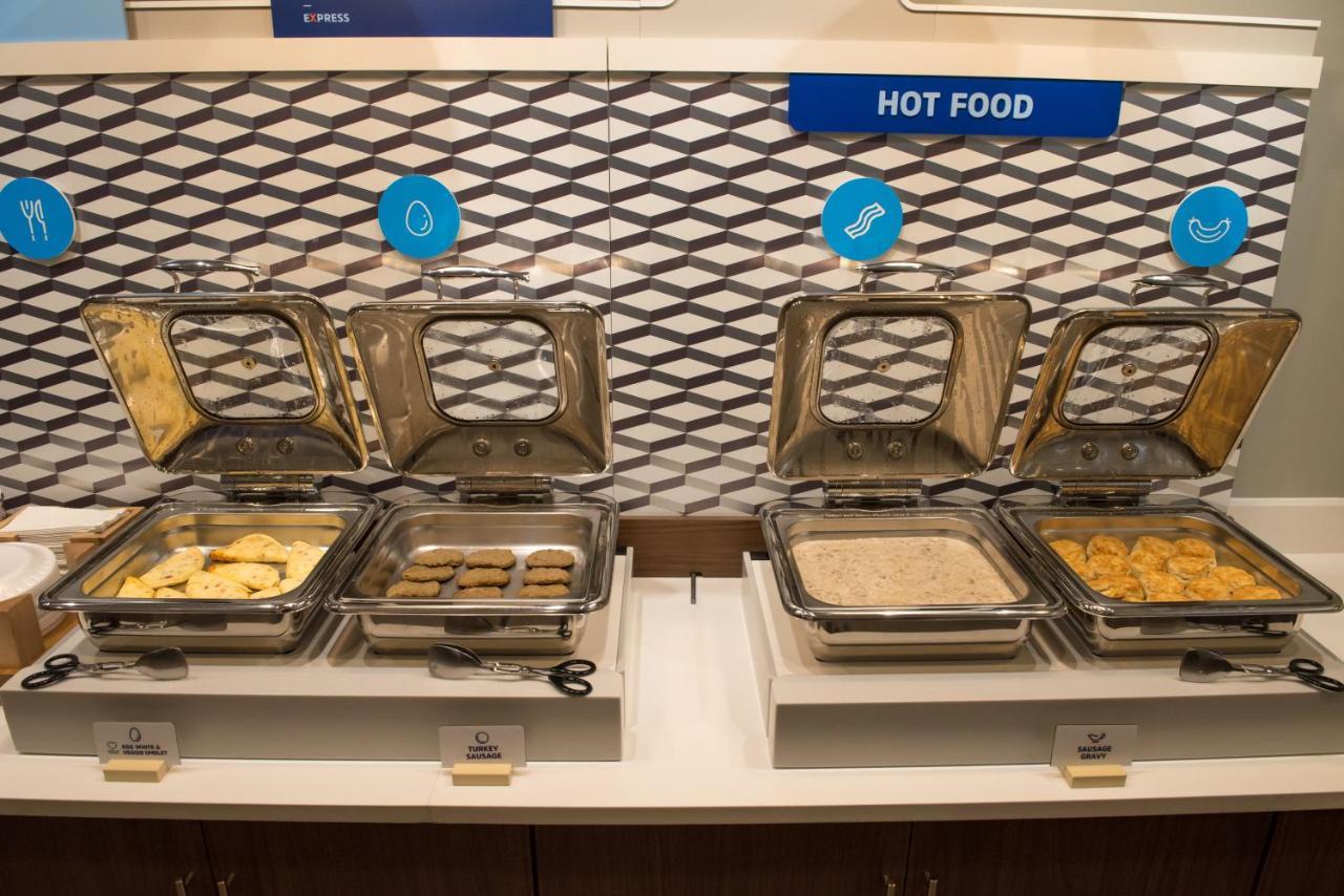 Holiday Inn Express & Suites Dayton North - Vandalia By Ihg Ngoại thất bức ảnh